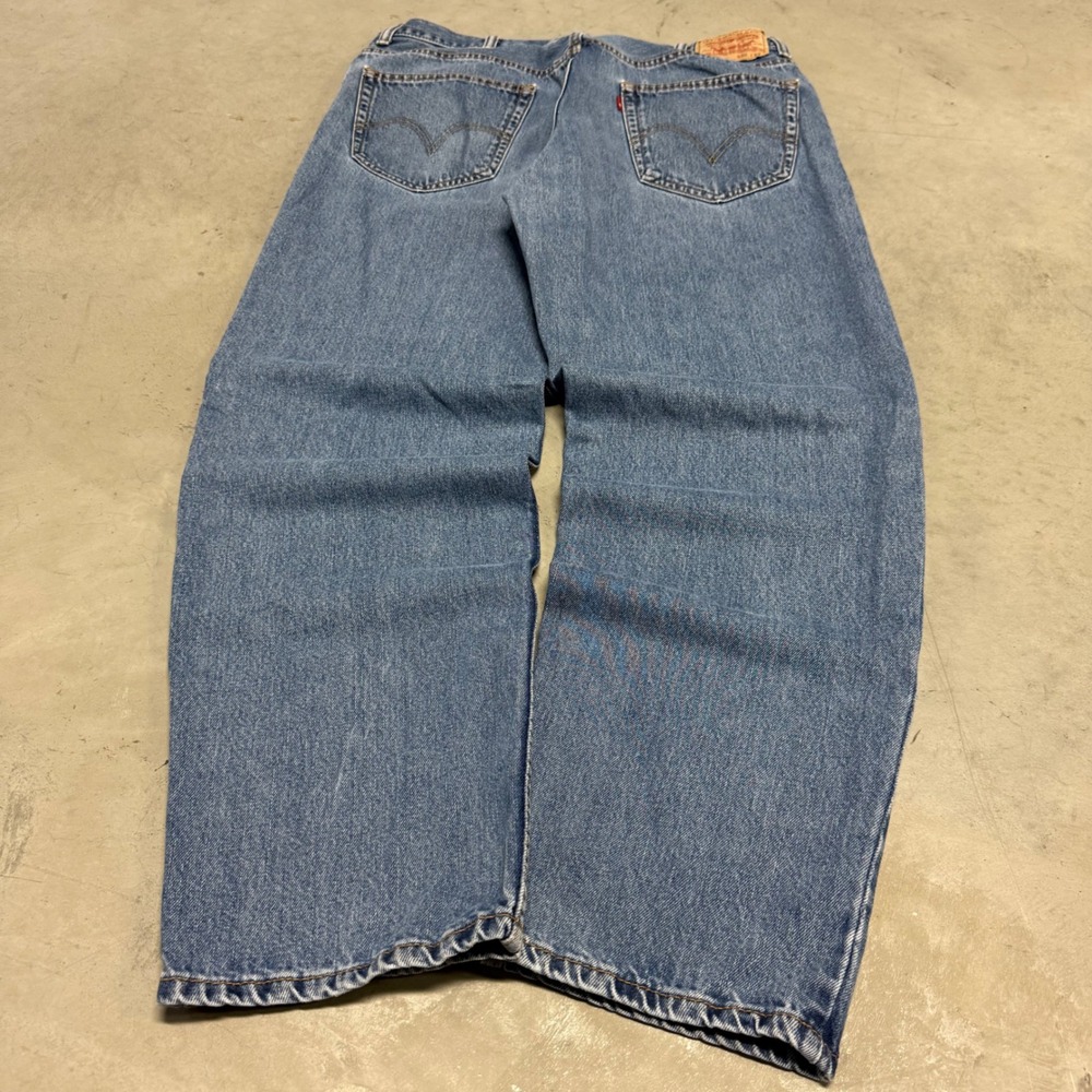 Vintage y2k Levi's 550‎ Jeans